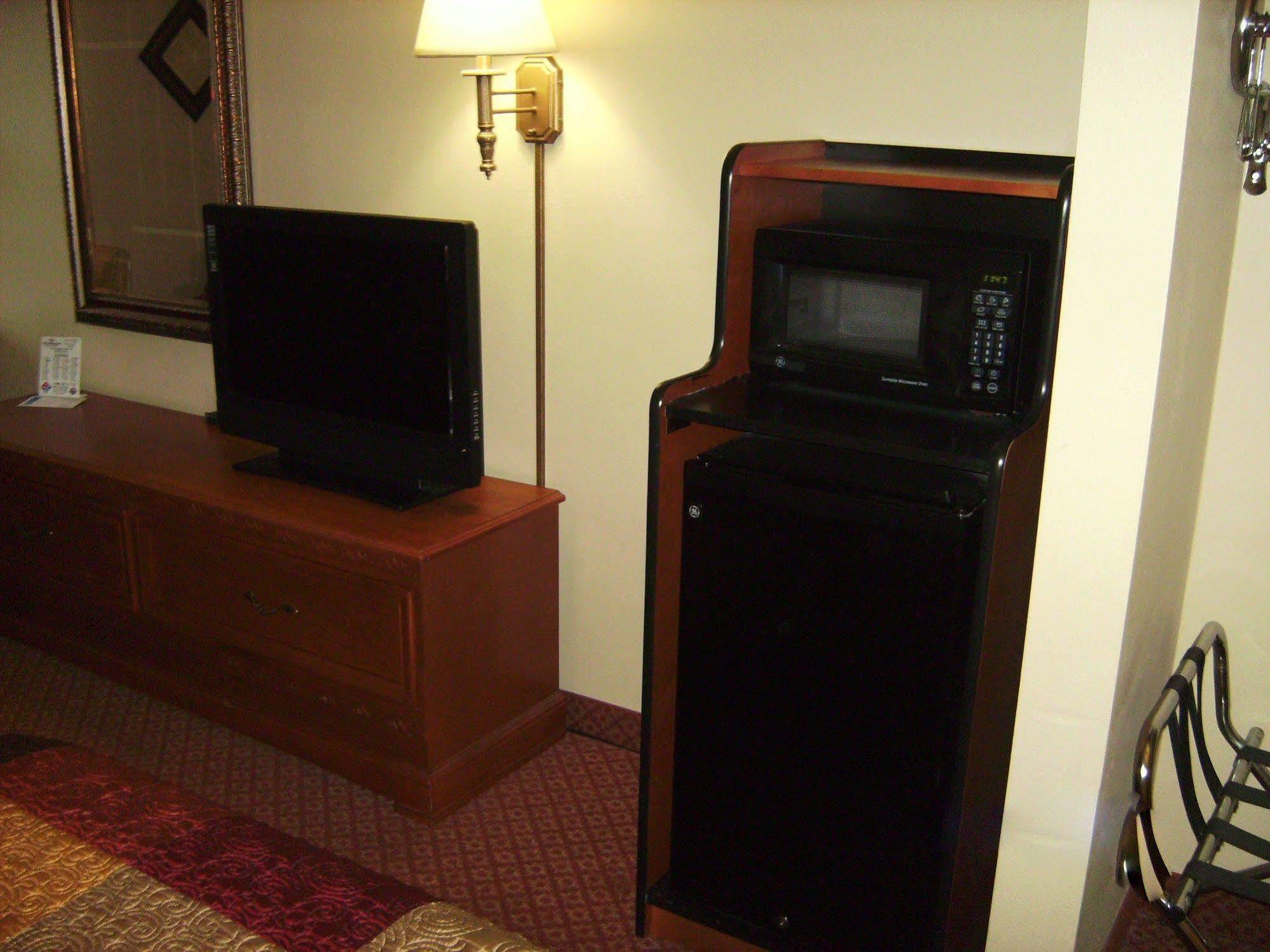 All American Inn & Suites Branson Bagian luar foto