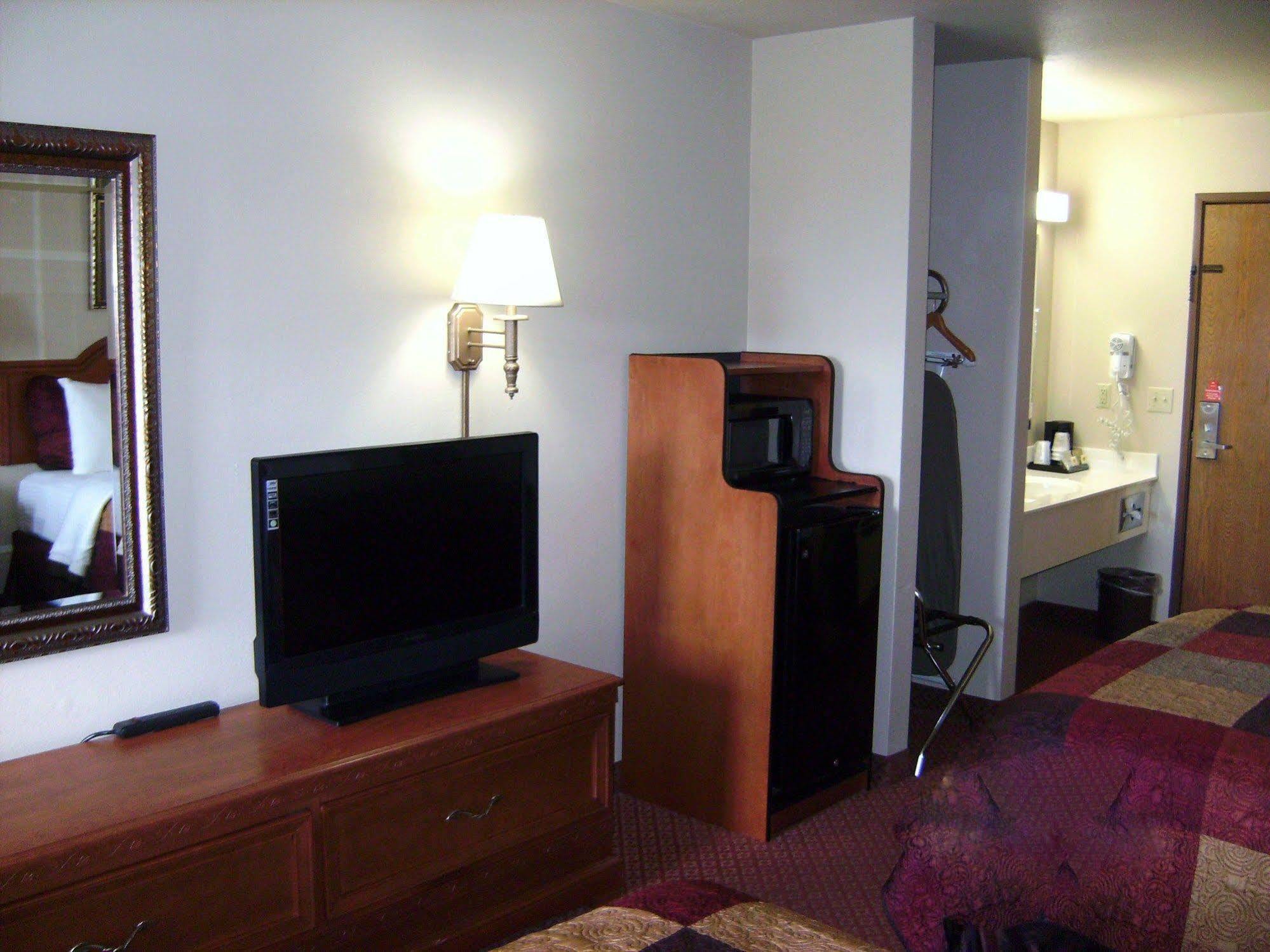 All American Inn & Suites Branson Bagian luar foto