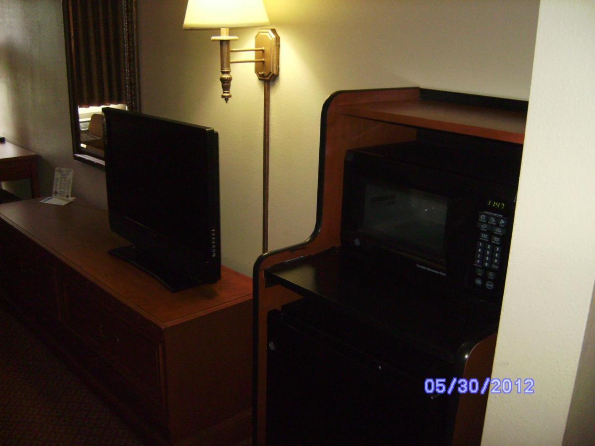 All American Inn & Suites Branson Bagian luar foto